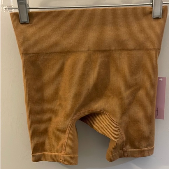 Wild Fable Mustard Ribbed Women Shorts - Picture 1 of 4